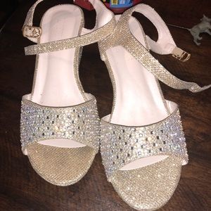 Kids gold special occasion shoes